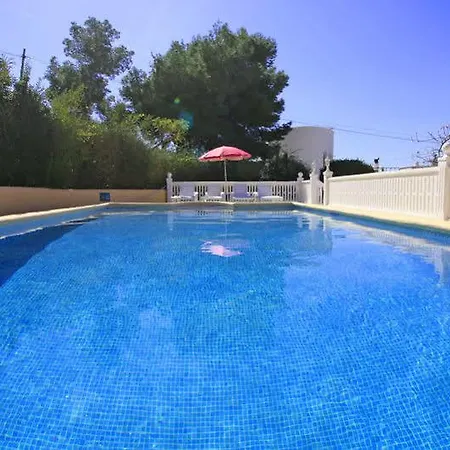 Villa Luisa Costa *