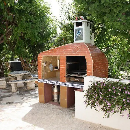 Luisa Costa Villa Calp